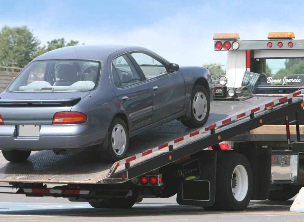 Ottawa Tow - Towing & Recovery